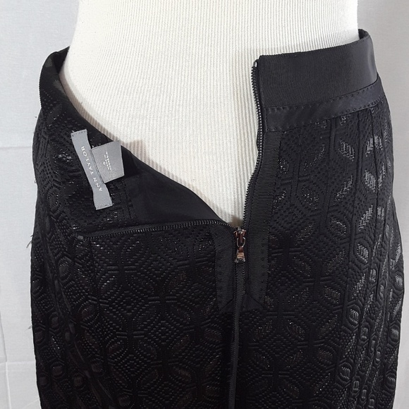 Ann Taylor black skirt with nice design pattern - Picture 5 of 5